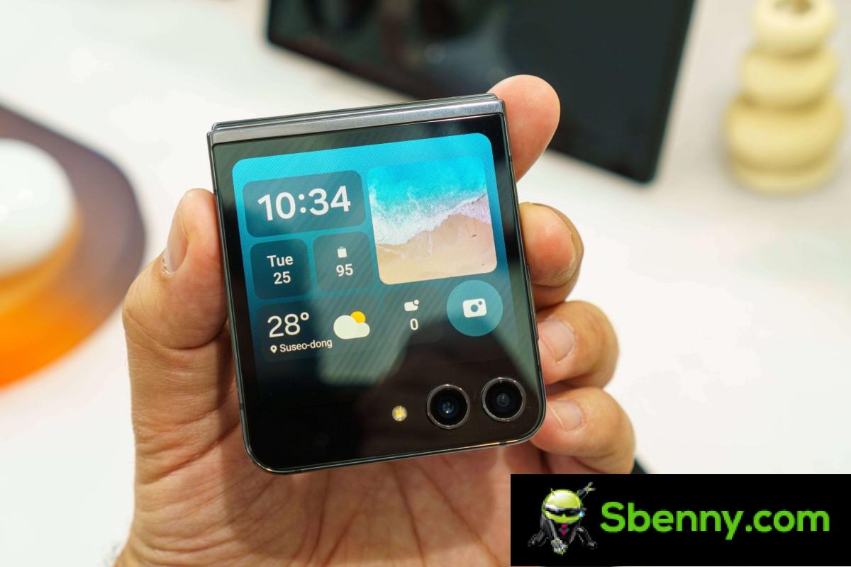 You can run any app on the Galaxy Z Flip5's cover screen, sort of