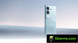 vivo V29 in Peak Blue color