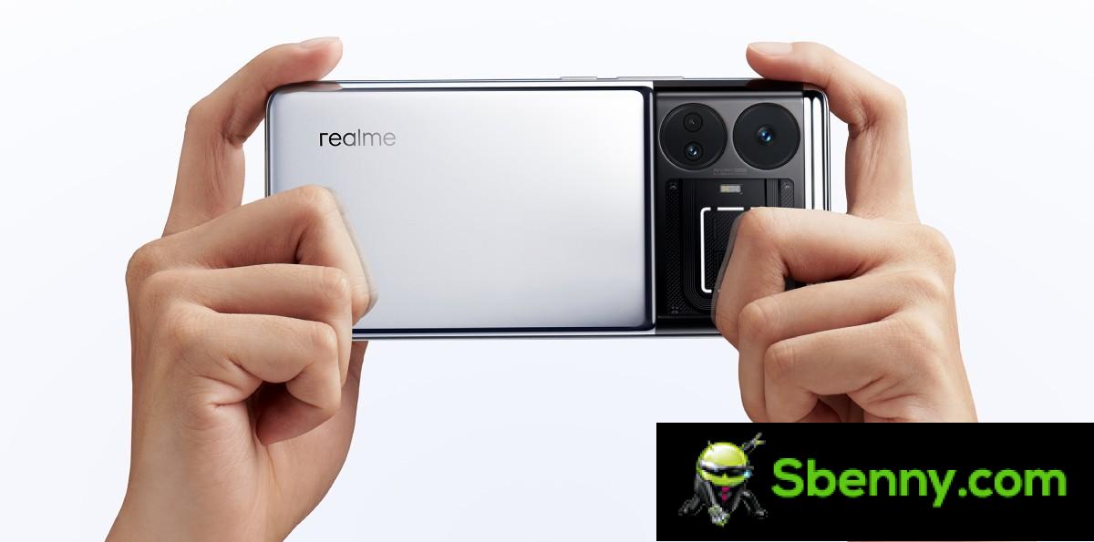 Realme GT5 presented with 150W and 240W versions, the flagship model has 24GB of RAM