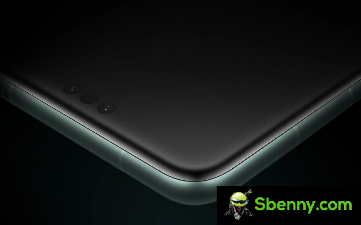The Huawei Mate 60 Pro silently arrives with three punch holes in the display