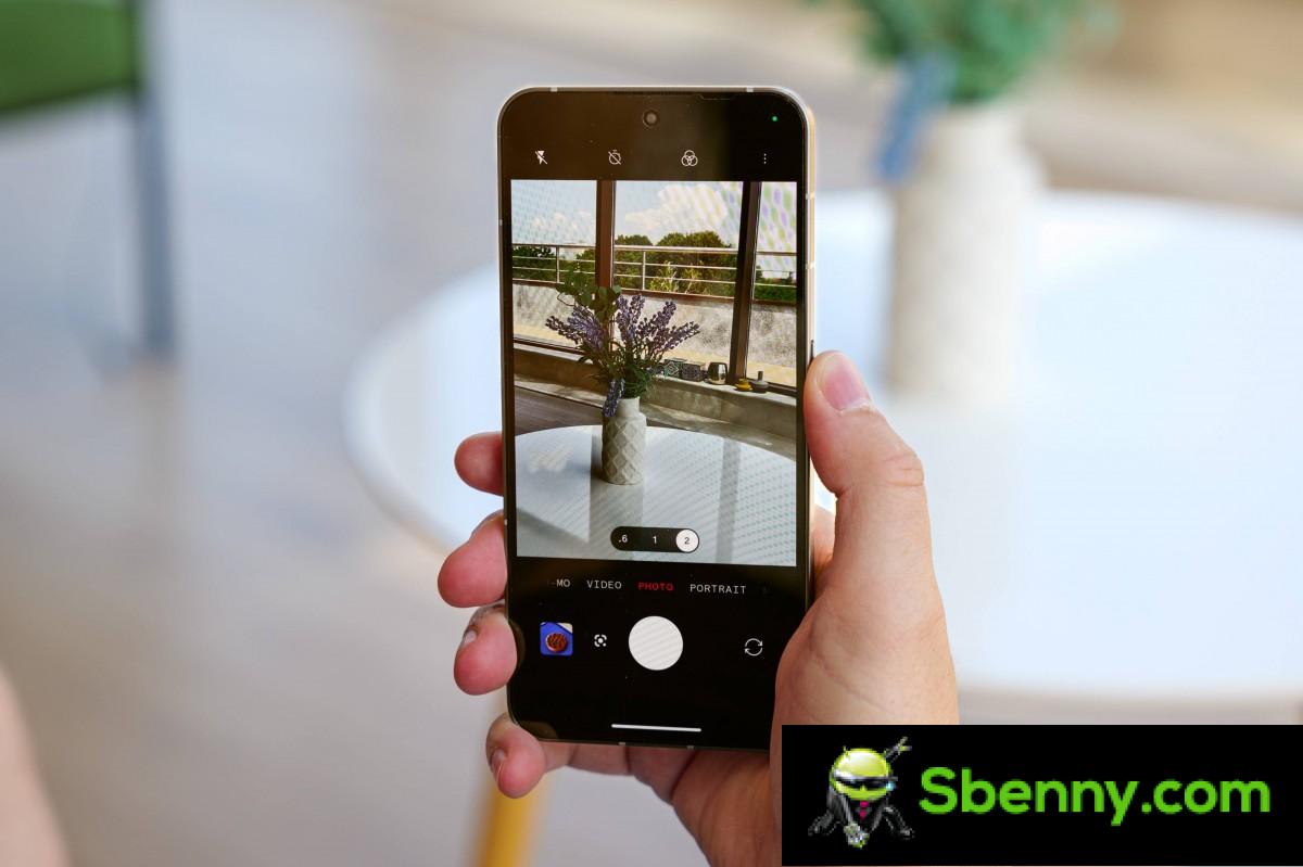 Nothing Phone (2) receives a new camera-focused update