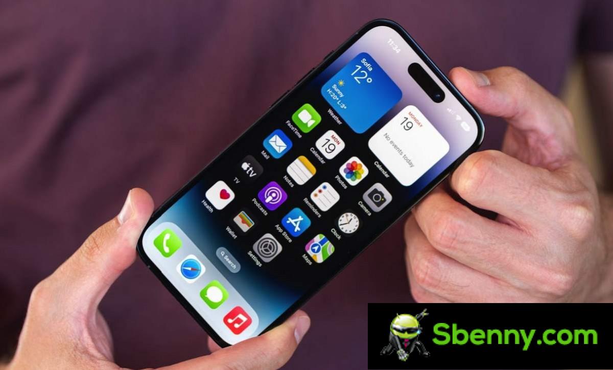 Samsung starts producing OLEDs for the iPhone 15 family, BOE is behind schedule