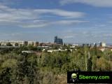 iPhone 15 Pro Max: 2x - f/1.8, ISO 64, 1/6410s - iPhone 15 Pro Max and Galaxy S23 Ultra Review