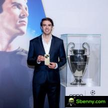 Oppo Find N3 in the hands of Kakà