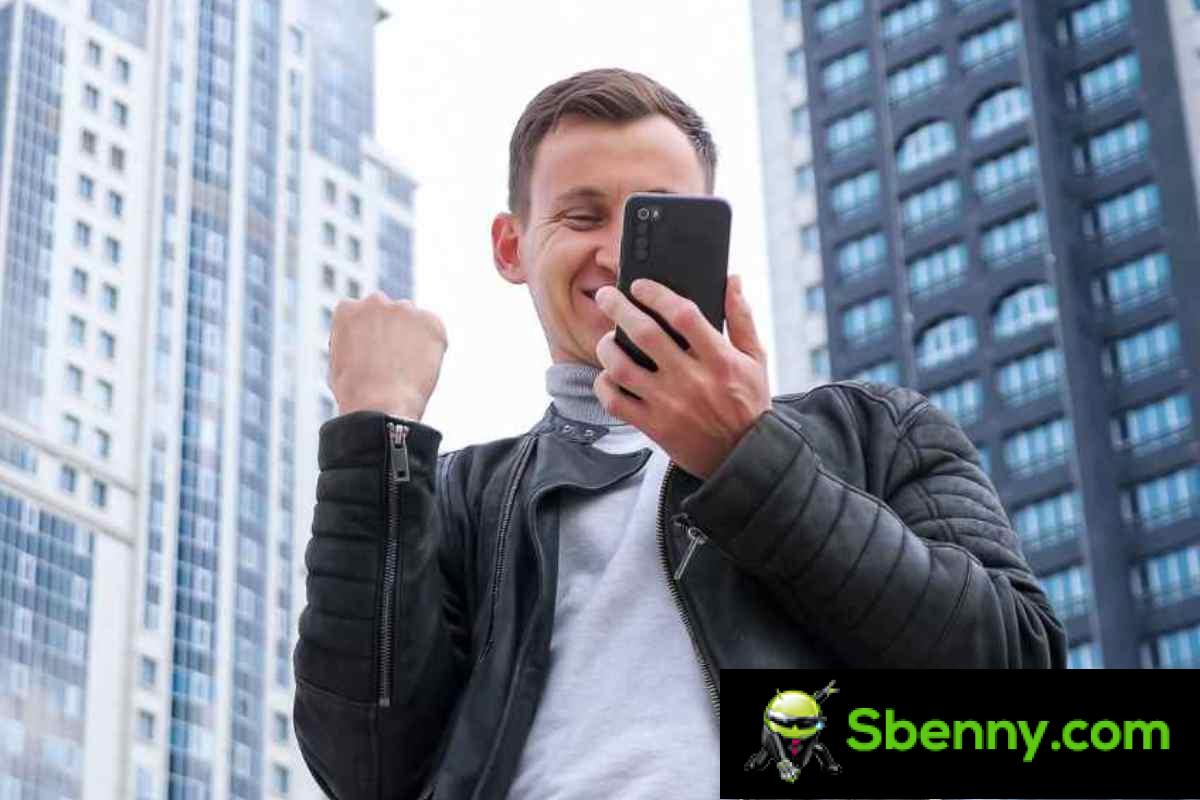 Smartphone save expenses