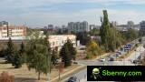 Screenshots, 4K video in daylight, iPhone 15 Pro Max: 2x - Pixel 8 Pro vs. iPhone 15 Pro Max