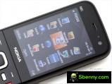 The inky blacks of the Nokia N85's AMOLED display were a sight to behold
