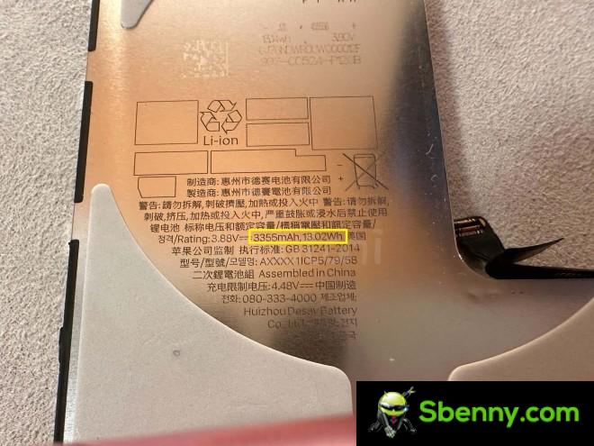 Prototype battery for iPhone 16 Pro
