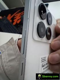 Redmi Note K70 Pro (black) and K70 (white)