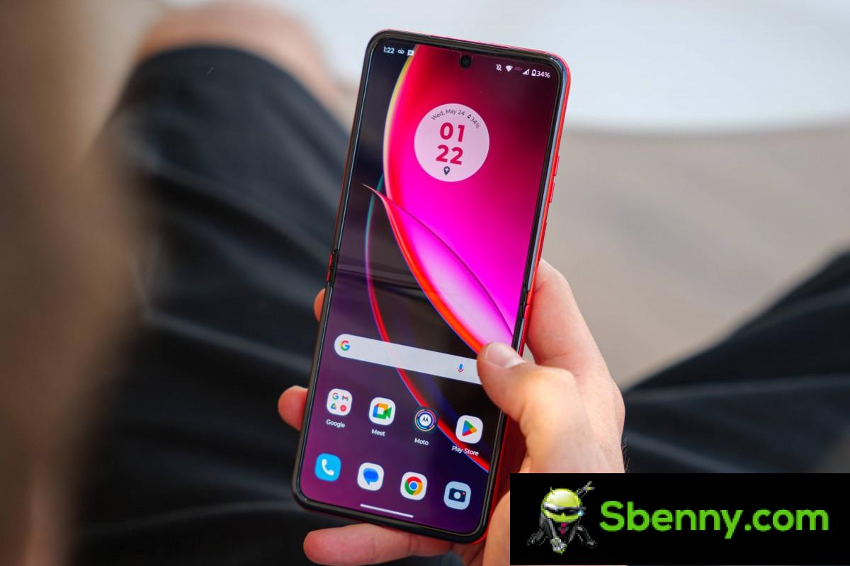 Motorola Razr+ is now 30% off for Black Friday, yours for just $699.99