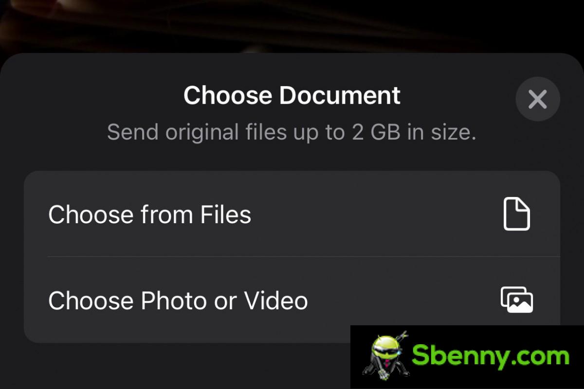 WhatsApp for iOS adds the option to send uncompressed images and videos