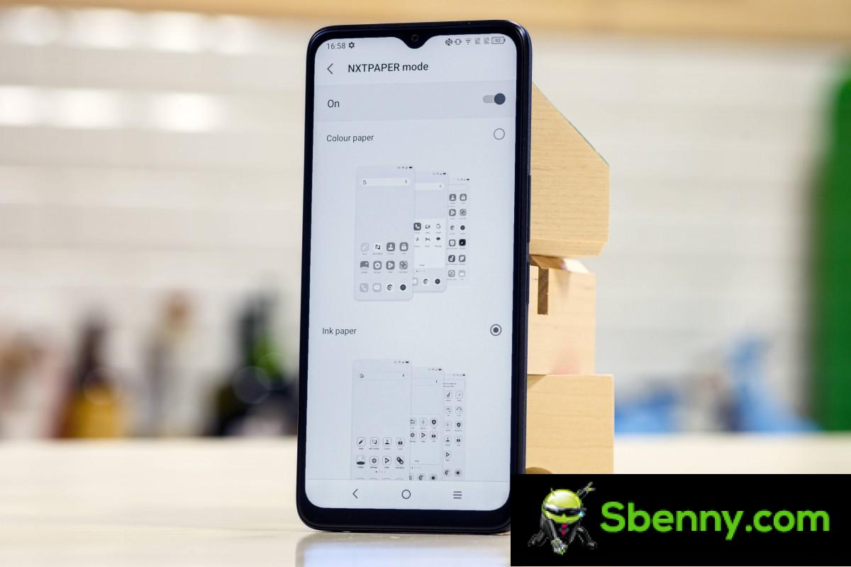 This is why your phone doesn't have a matte display
