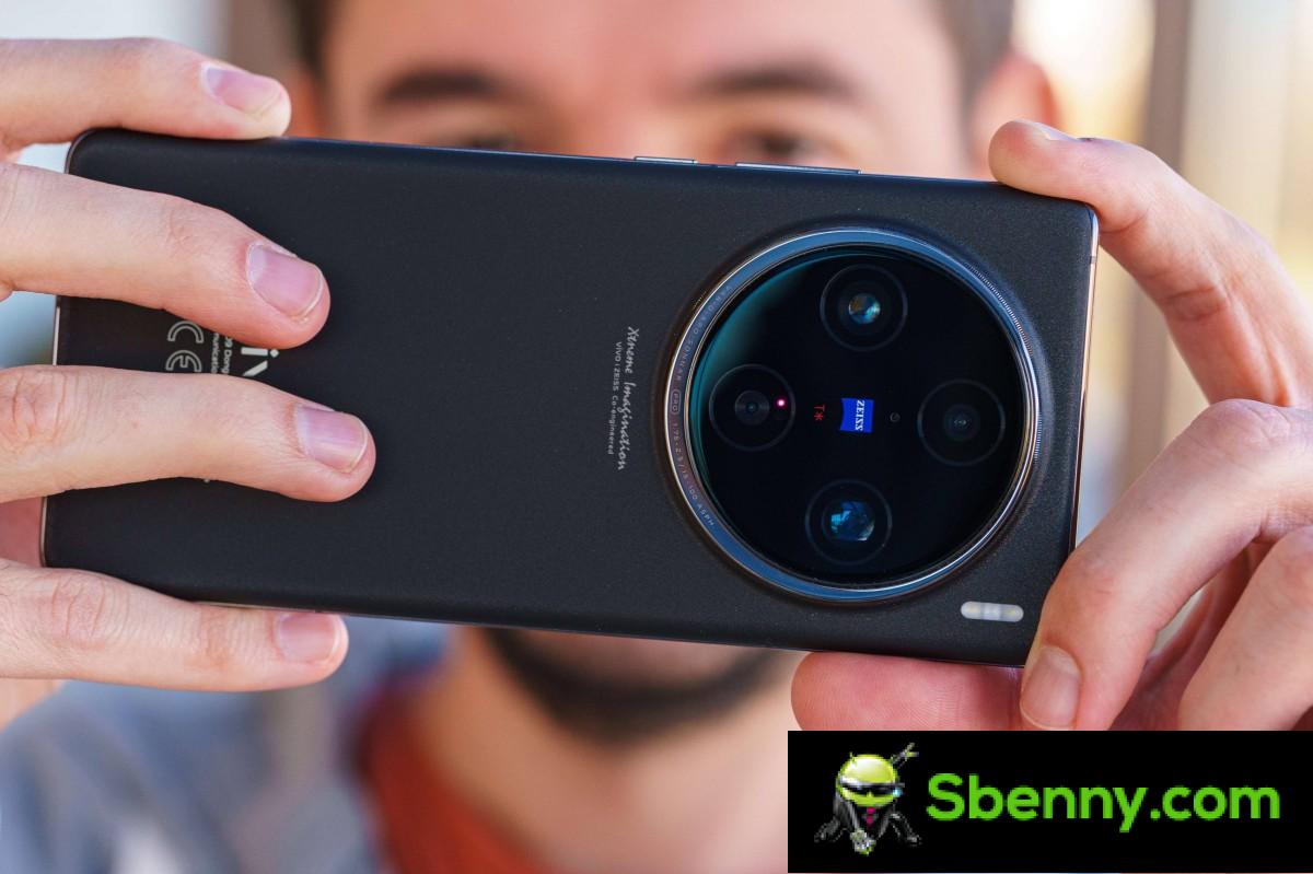 Unboxing and first look of the vivo X100 Pro