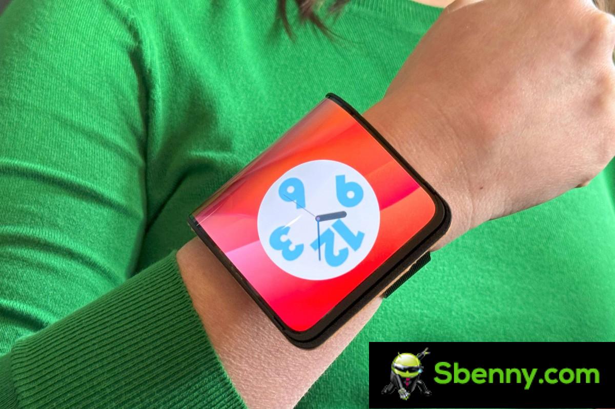 Practical test of the Motorola Adaptive Display Concept at MWC 2024