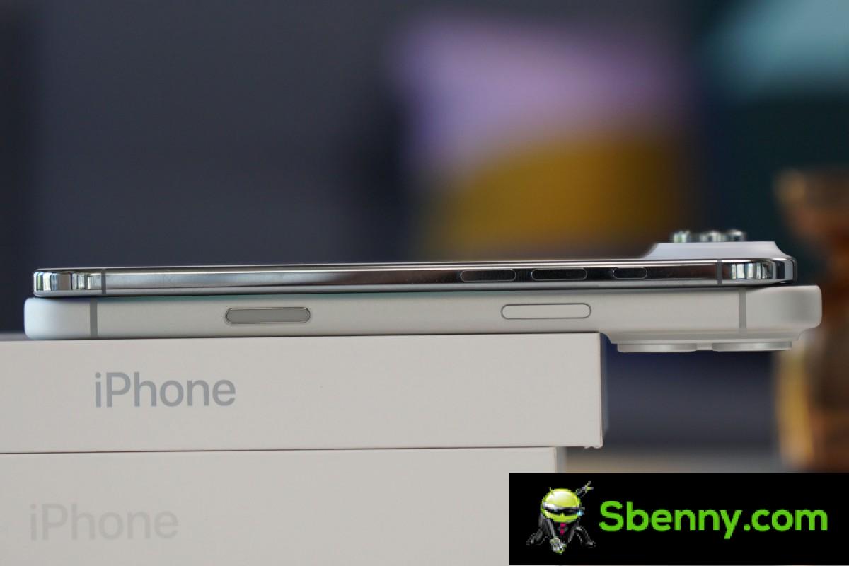 Apple iPhone Air in for Review