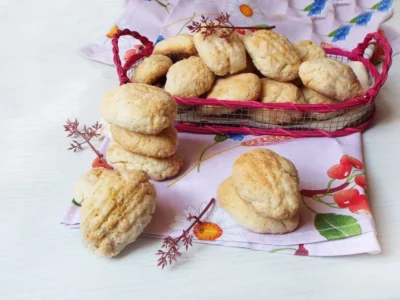 Soggy biscuits without butter and eggs