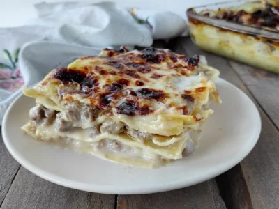 White lasagna: creamy and easy recipe with perfect bechamel