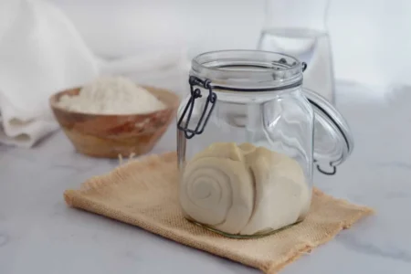 Mother yeast: how to make it, refresh it and always keep it active