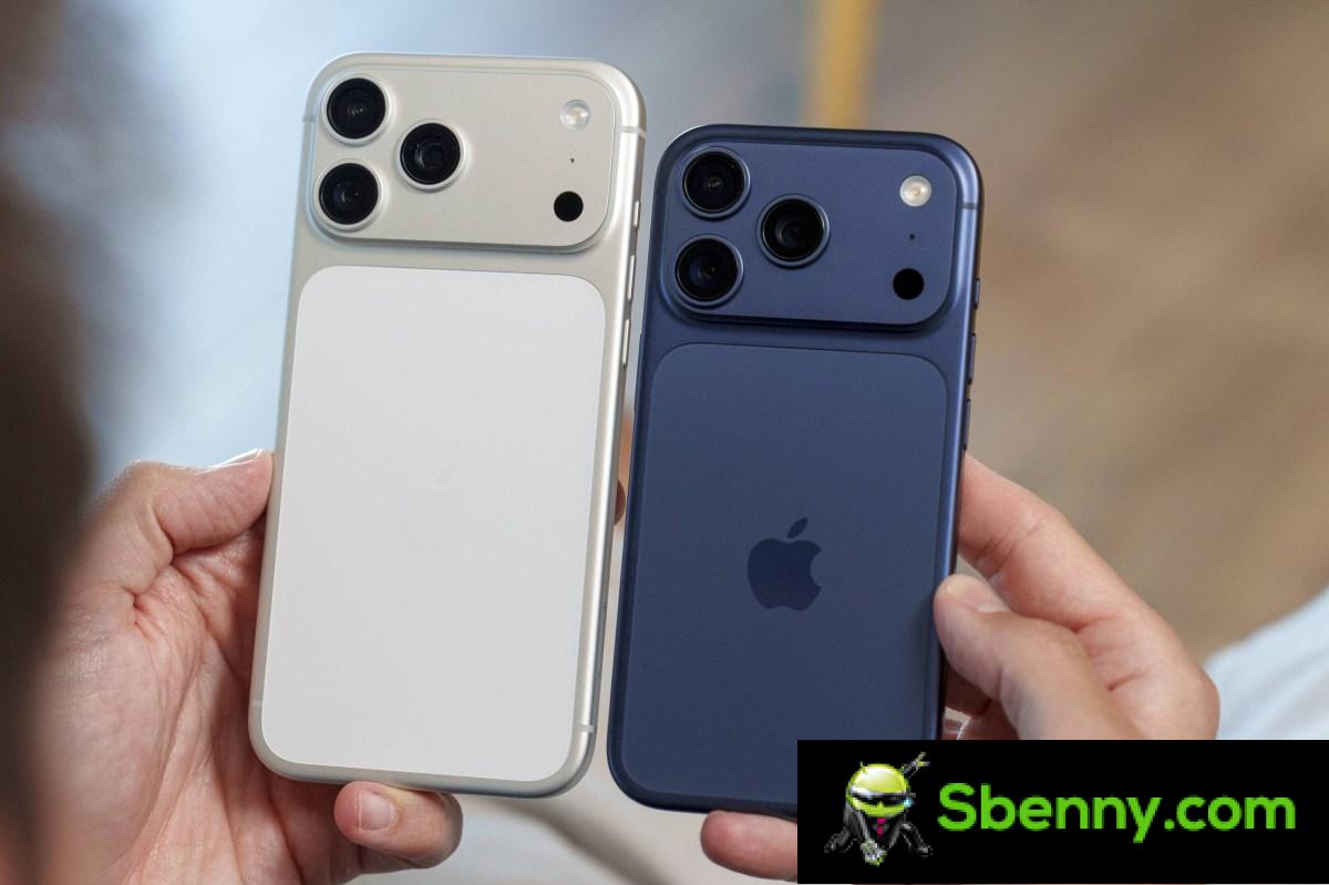 Apple iPhone 17 Pro Max and iPhone 17 Pro